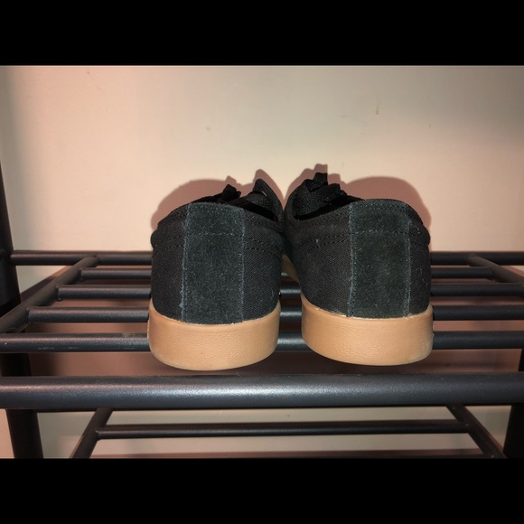 Men’s Supra shoes - Picture 3 of 4